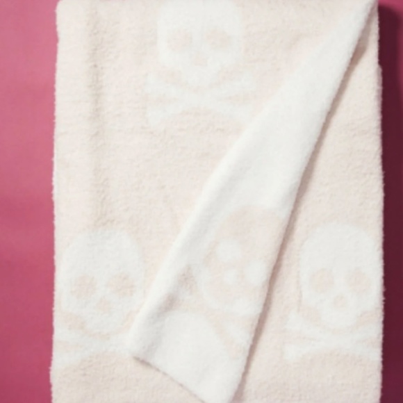 Cupcakes & Cashmere Skull Throw in Light Pink - Picture 2 of 3